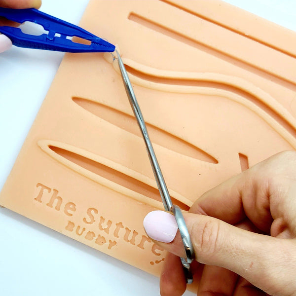 FREE SUTURE REMOVAL KIT