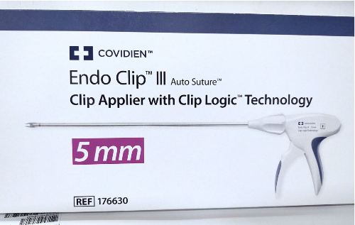 Covidien Endo Clip III Auto Suture Clip Applier packaging with text and branding.